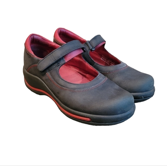 Dansko Black/Red Nubuck Leather Mary Jane Clogs Women's Size 7 Euro 37 - Picture 1 of 10